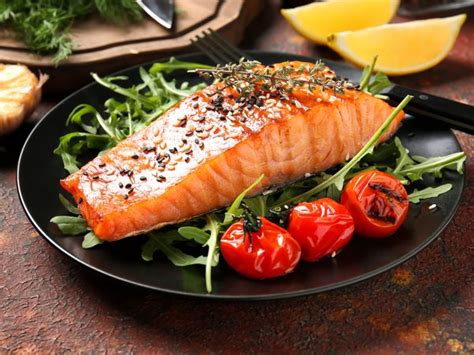 7 of the Healthiest Fish to Eat: Salmon, Sardines, and .